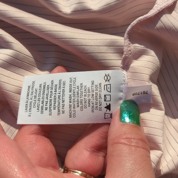 Fitness Top - Picture 6 of 8